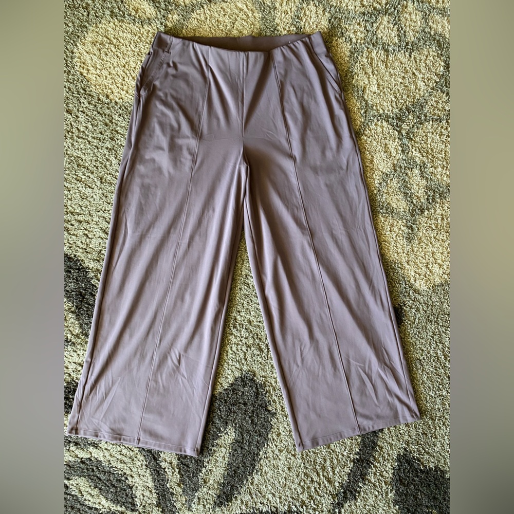 Old Navy Power Soft Wide Leg Trouser